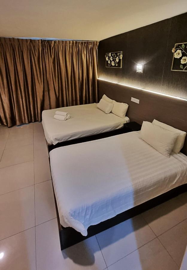 One Point Hotel Kuching Buitenkant foto