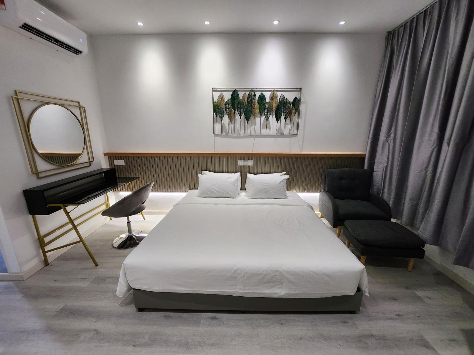 One Point Hotel Kuching Buitenkant foto