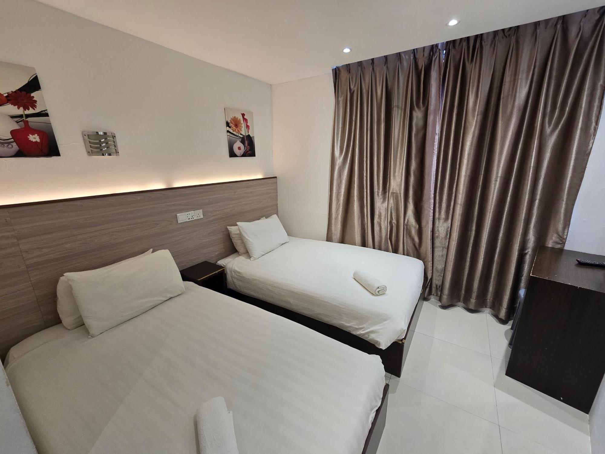 One Point Hotel Kuching Buitenkant foto