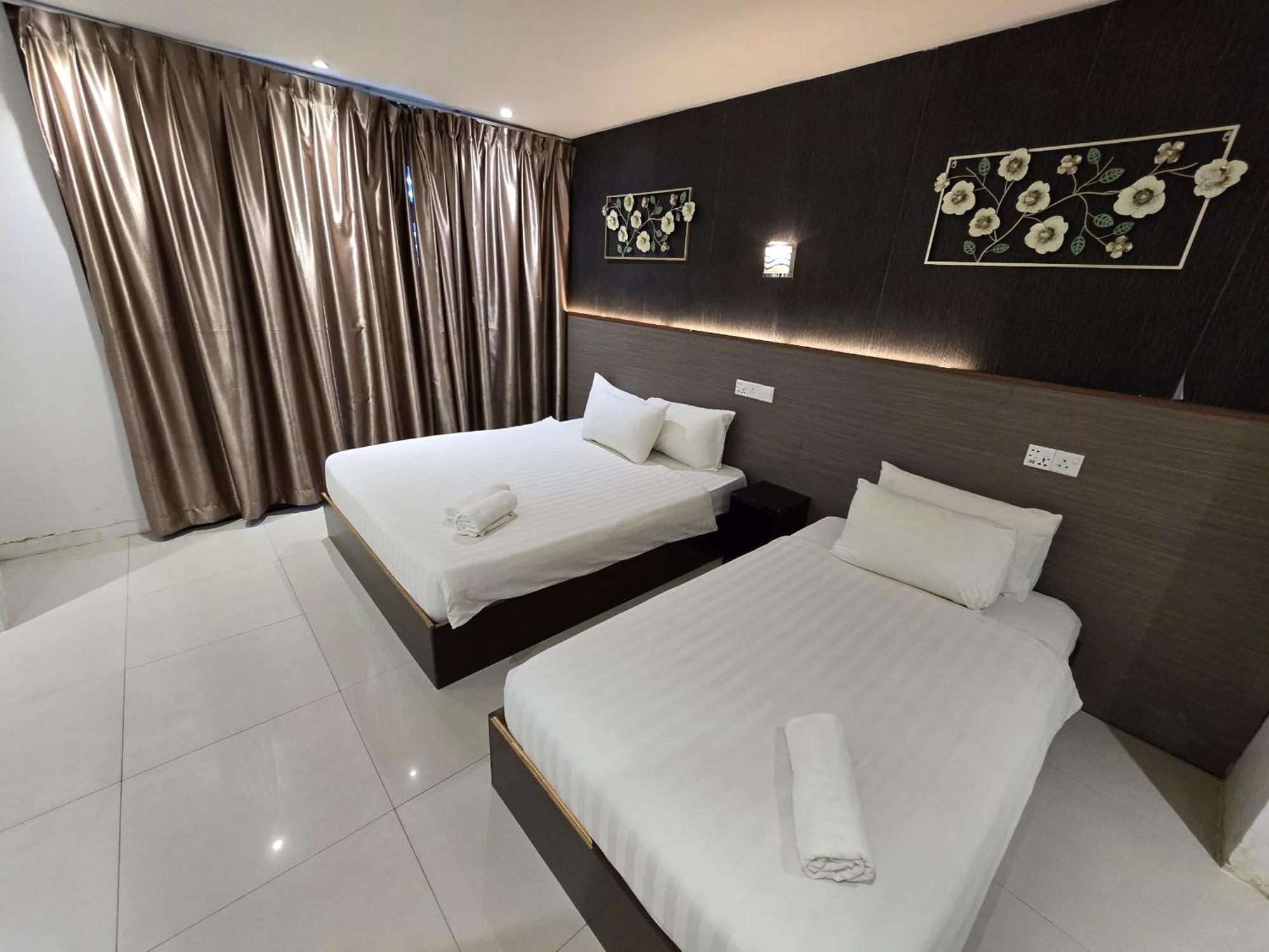 One Point Hotel Kuching Buitenkant foto