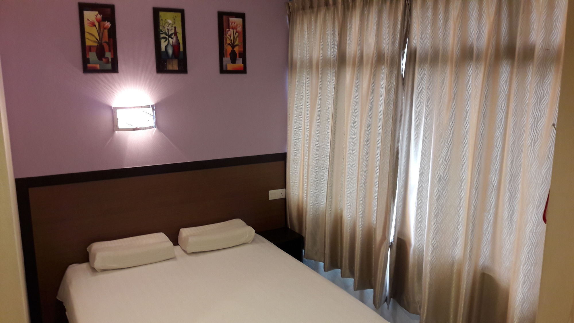 One Point Hotel Kuching Buitenkant foto