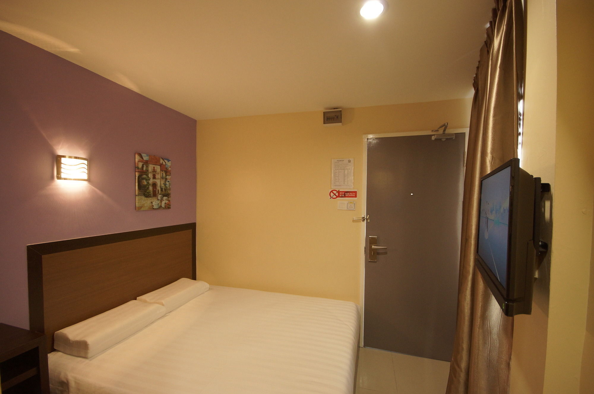 One Point Hotel Kuching Buitenkant foto